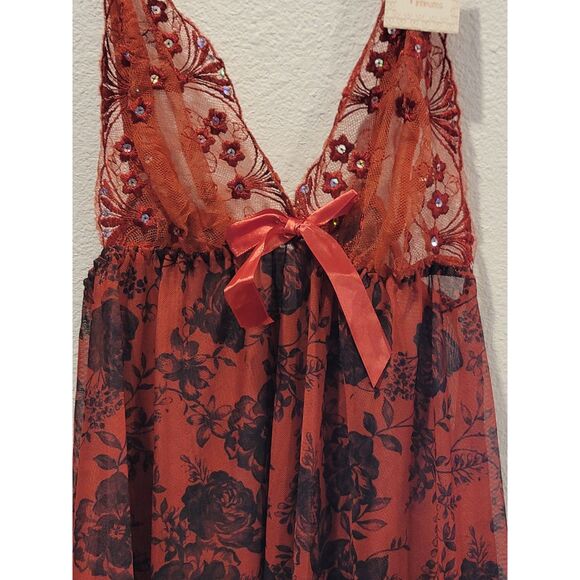 NWT Spree Whimsygoth Red & Black Rose Sequin Embroidered Babydoll, Size M - Picture 3 of 7